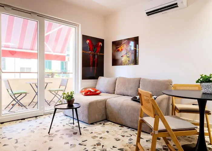 City And Beach Luxury Residence